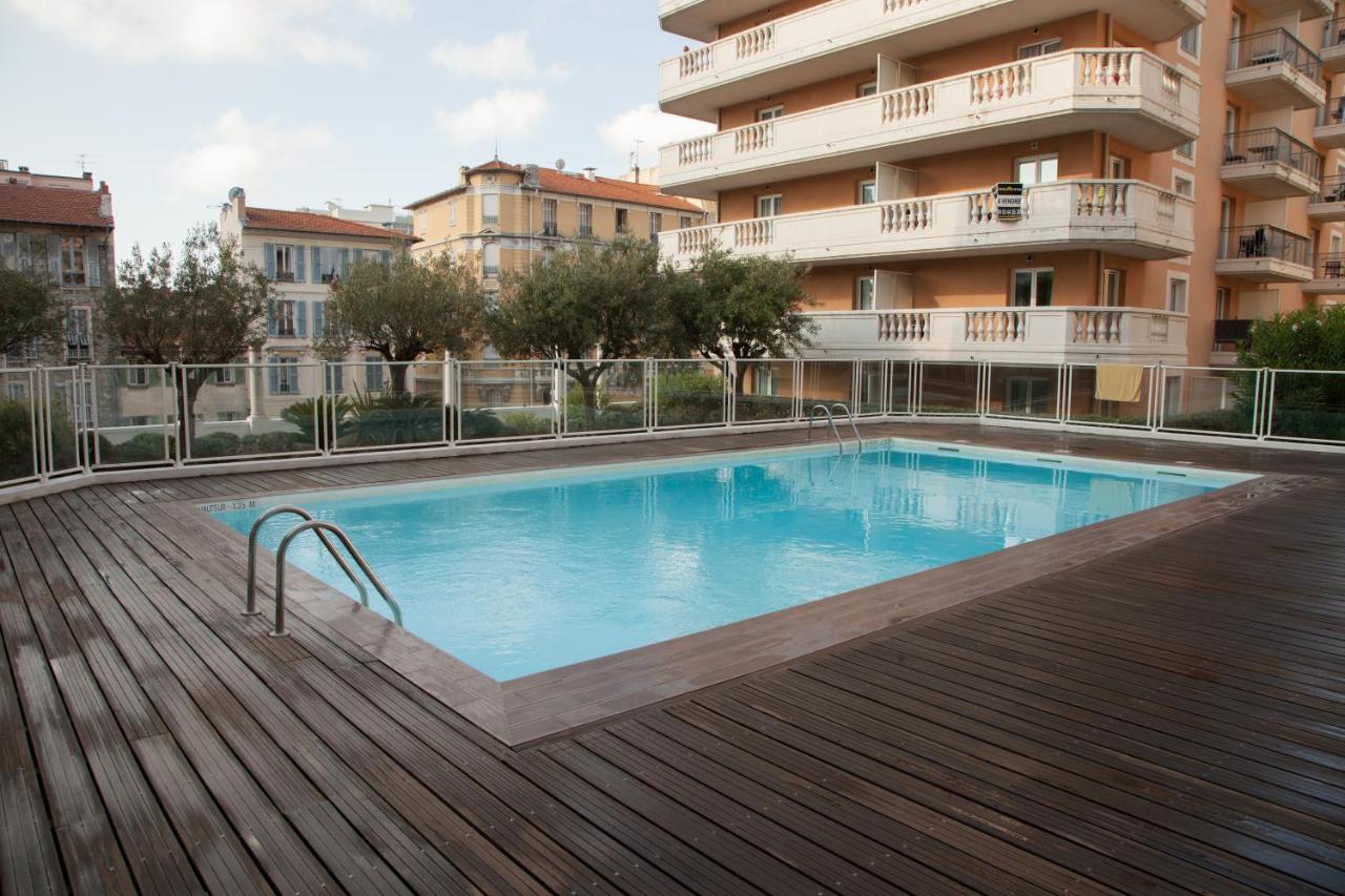 With Swimming Pool 80 Meters Near The Lejlighed Nice